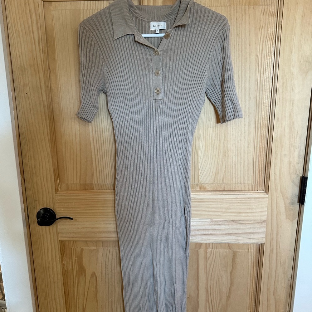 Ribbed Midi Dress in tan